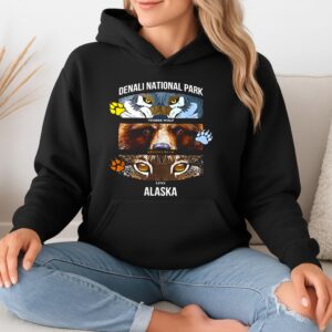 Denali National Park US Alaska Wolf_Hoodie