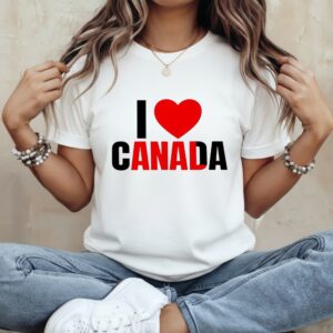 I love Canada red heart_Classic Women's T-Shirt